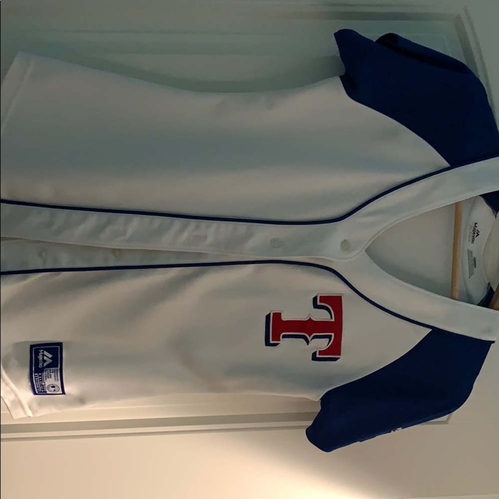 Small Texas Rangers gear
